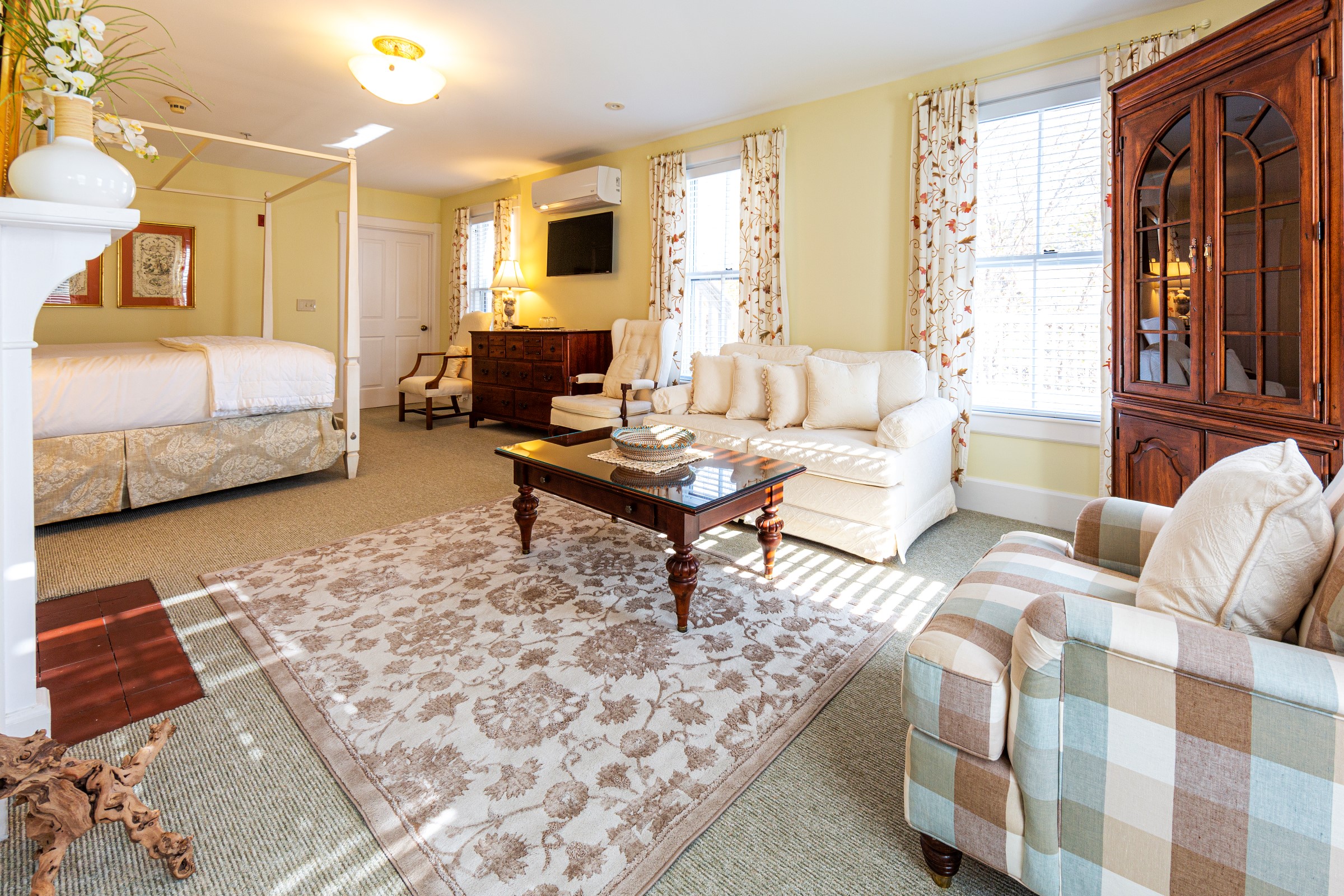 maine inn guest room with fireplace