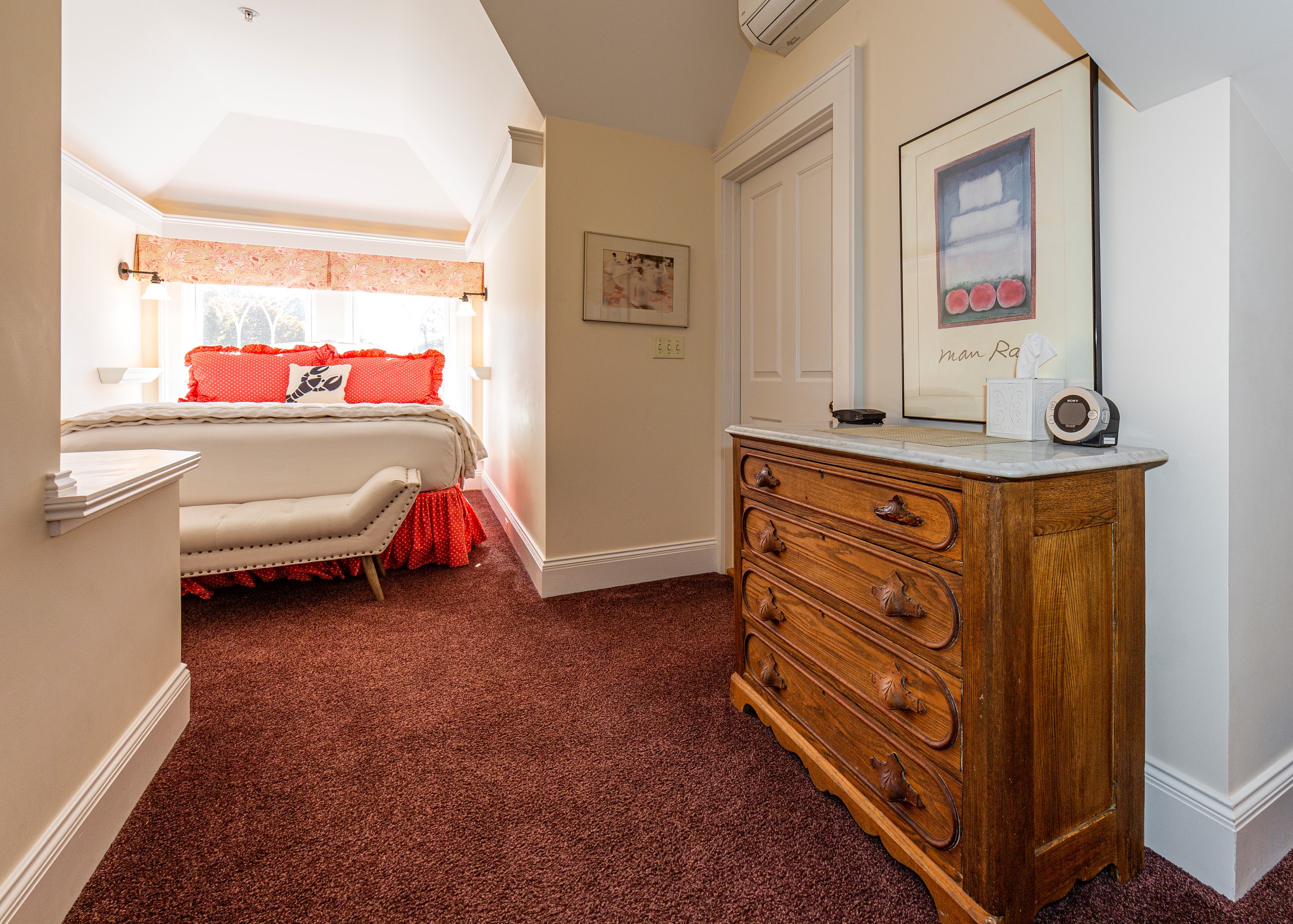 bar harbor guestroom